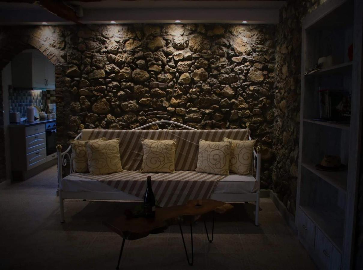 The Stone Suite Moraḯtika Exteriér fotografie