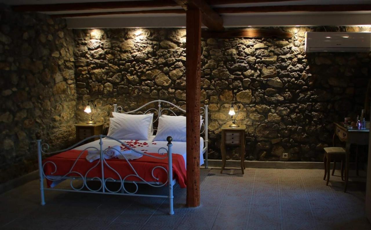 The Stone Suite Moraḯtika Exteriér fotografie