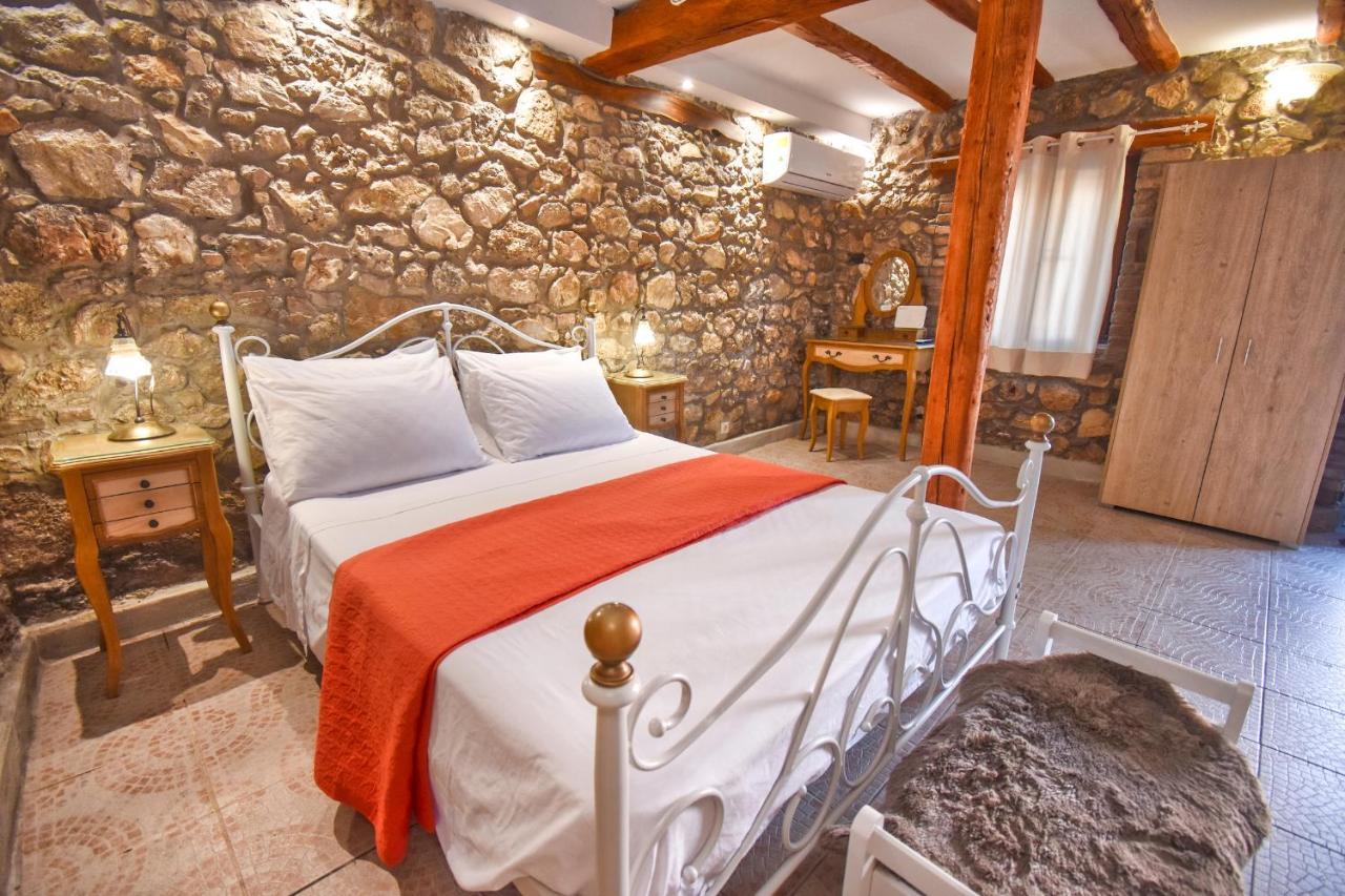 The Stone Suite Moraḯtika Exteriér fotografie